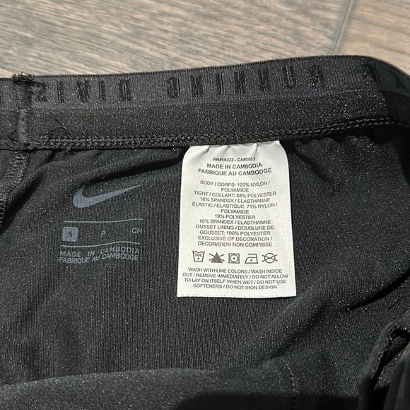 Nike 2-in-1 running shorts - Picture 4 of 6